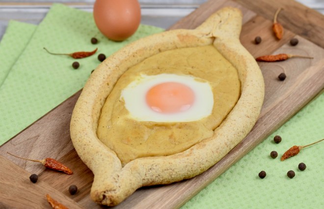 Chatschapuri mit Ei und Senfsauce – Rezept&nbsp;glutenfrei
