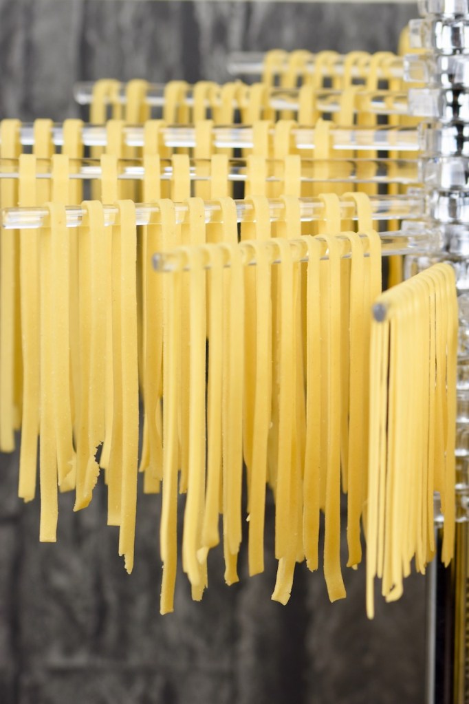 glutenfreie Nudeln selber machen - Grundrezept - Rezept - frische Pasta - glutenfreier Nudelteig - glutenfreie Pasta - DIY