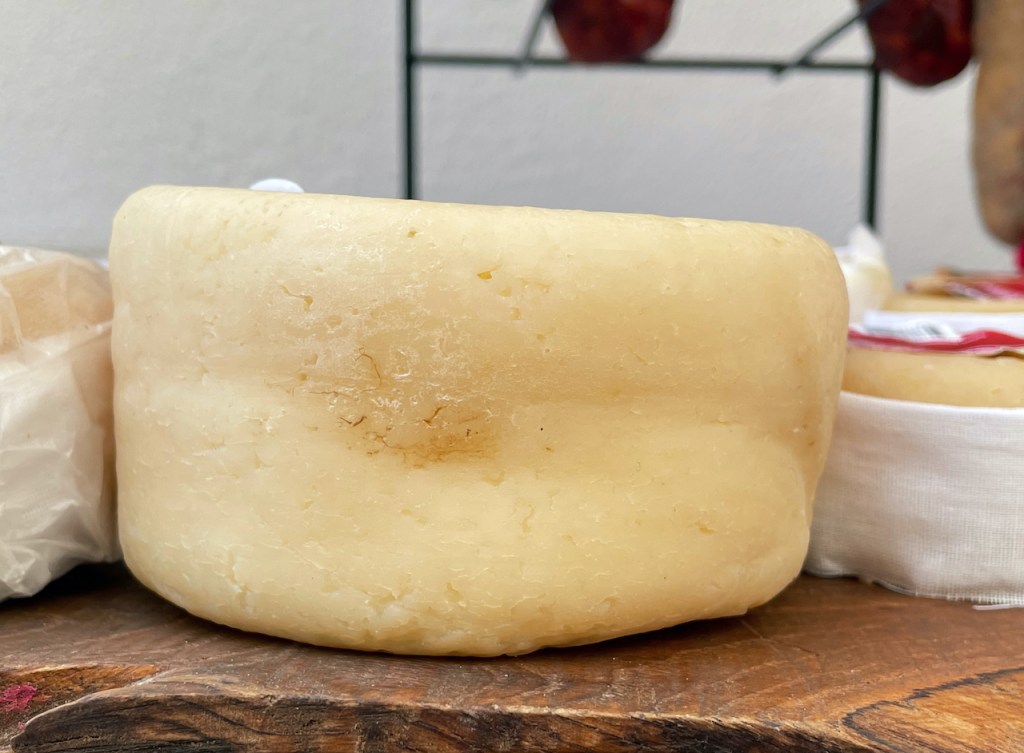 Portugiesische Küche: Quejo da Serra - Käse aus Portugal